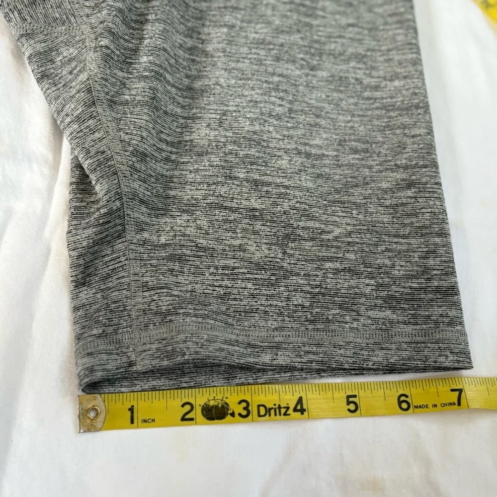 Old Navy Active Womens High-Rise Biker Shorts Gray Small Go Dry